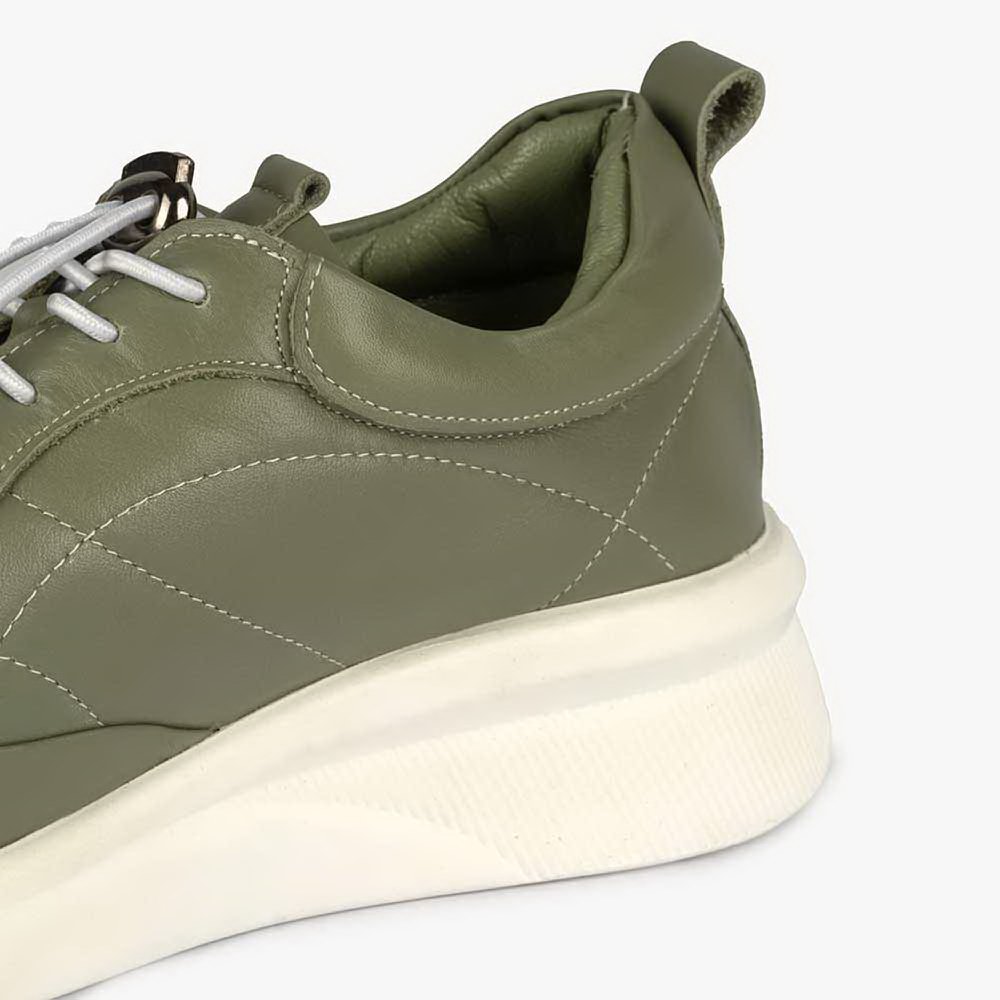 کتانی چرم زنانه  BR kelar