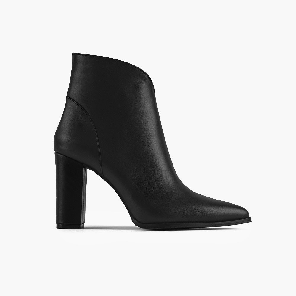 بوت چرم زنانه KH 886