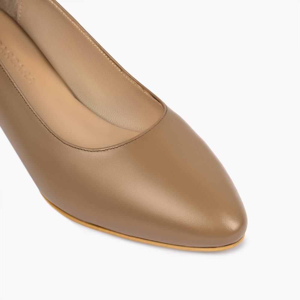 کفش چرم زنانه  Ami B60