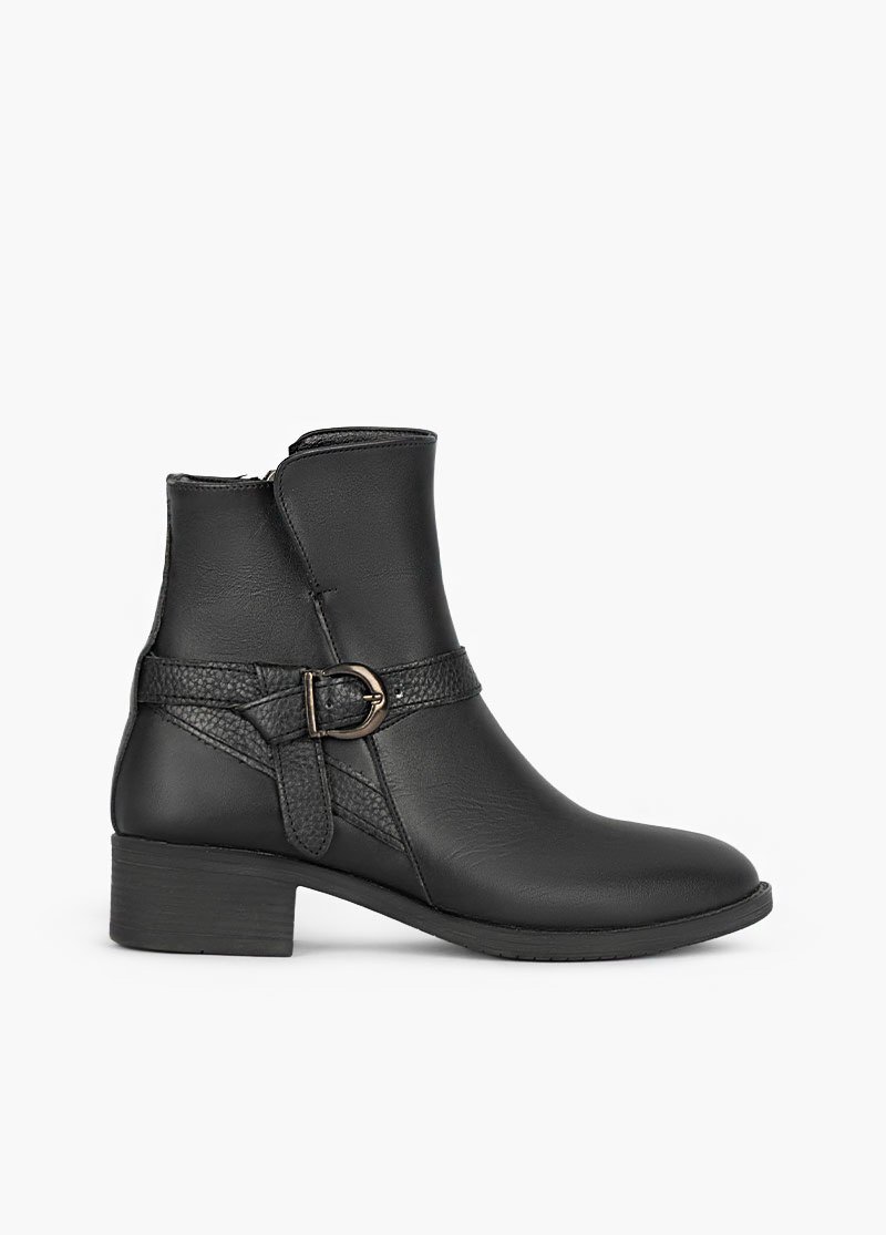 بوت چرم زنانه RO 3089
