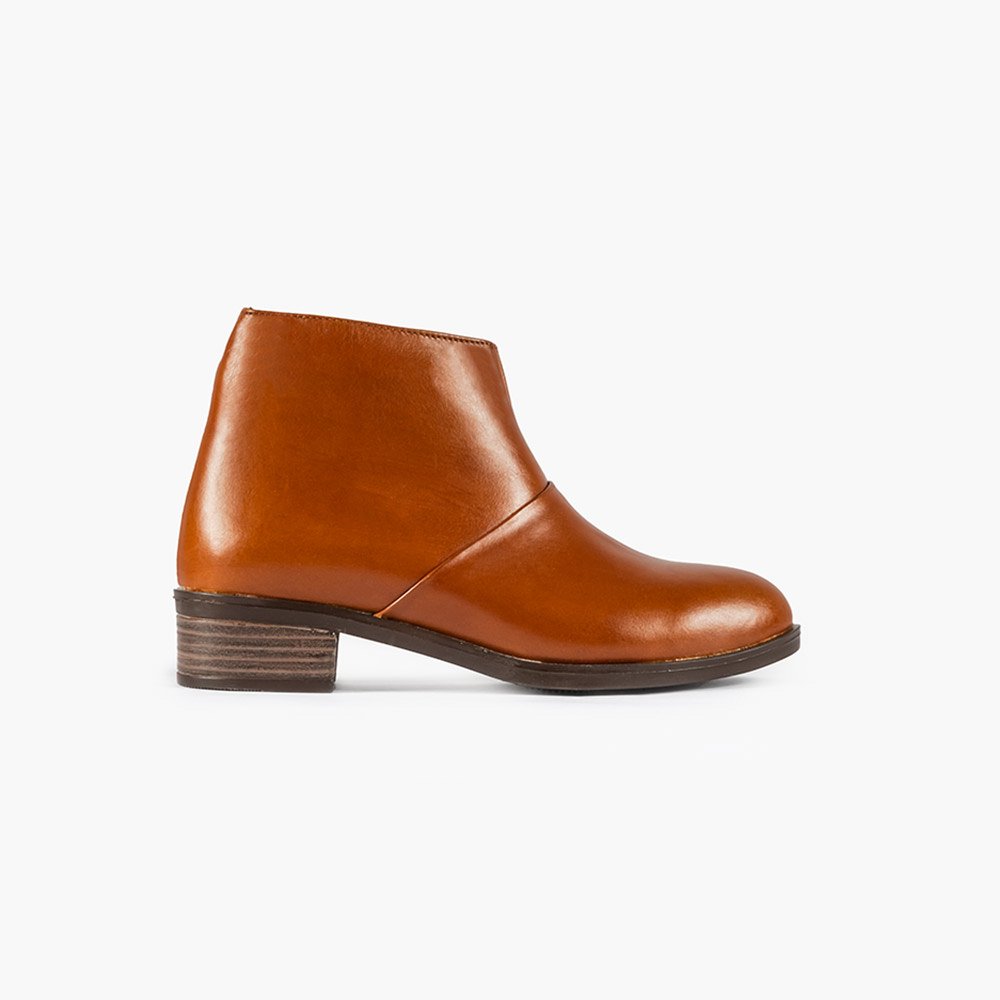 بوت چرم زنانه SN 508