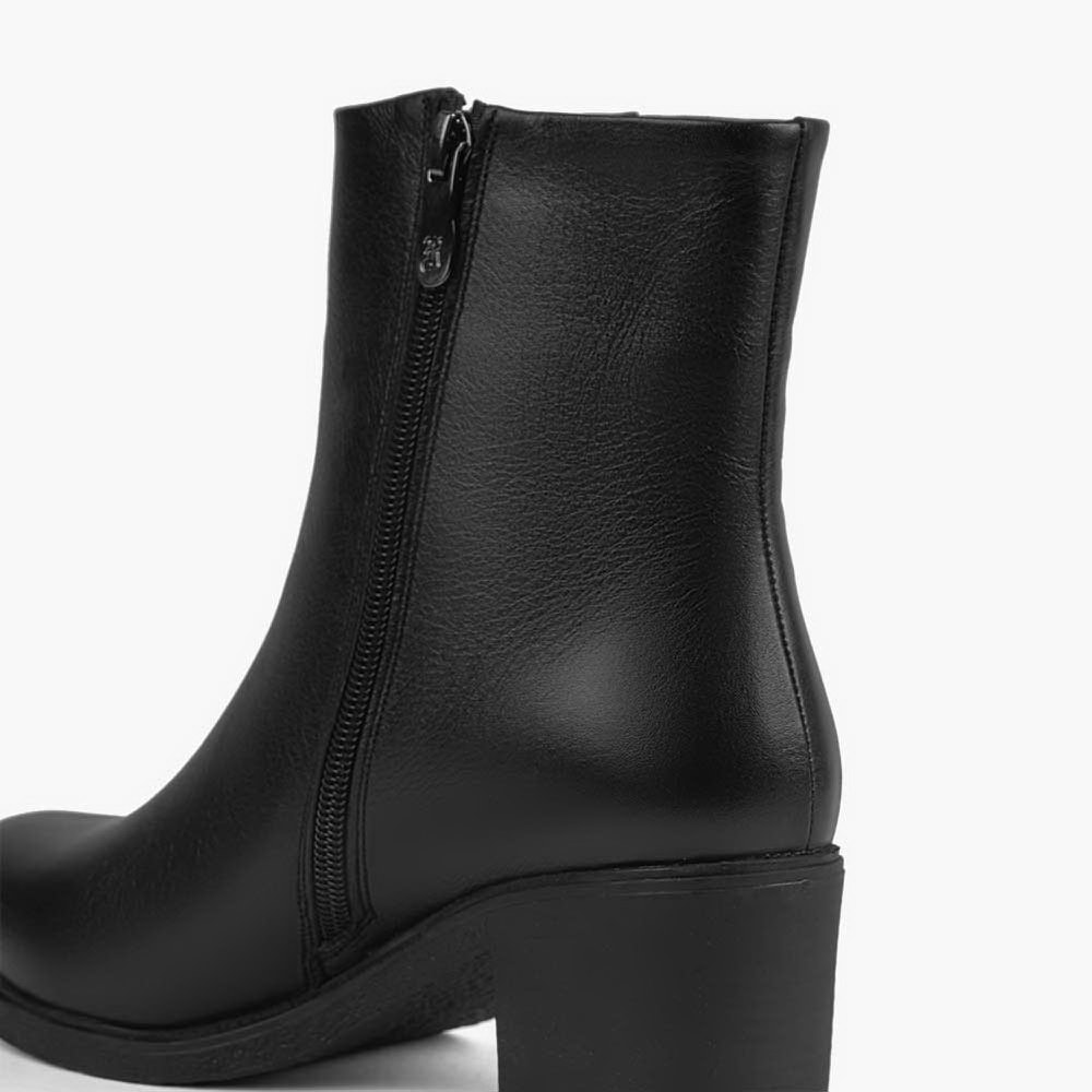 بوت چرم زنانه BR 3131