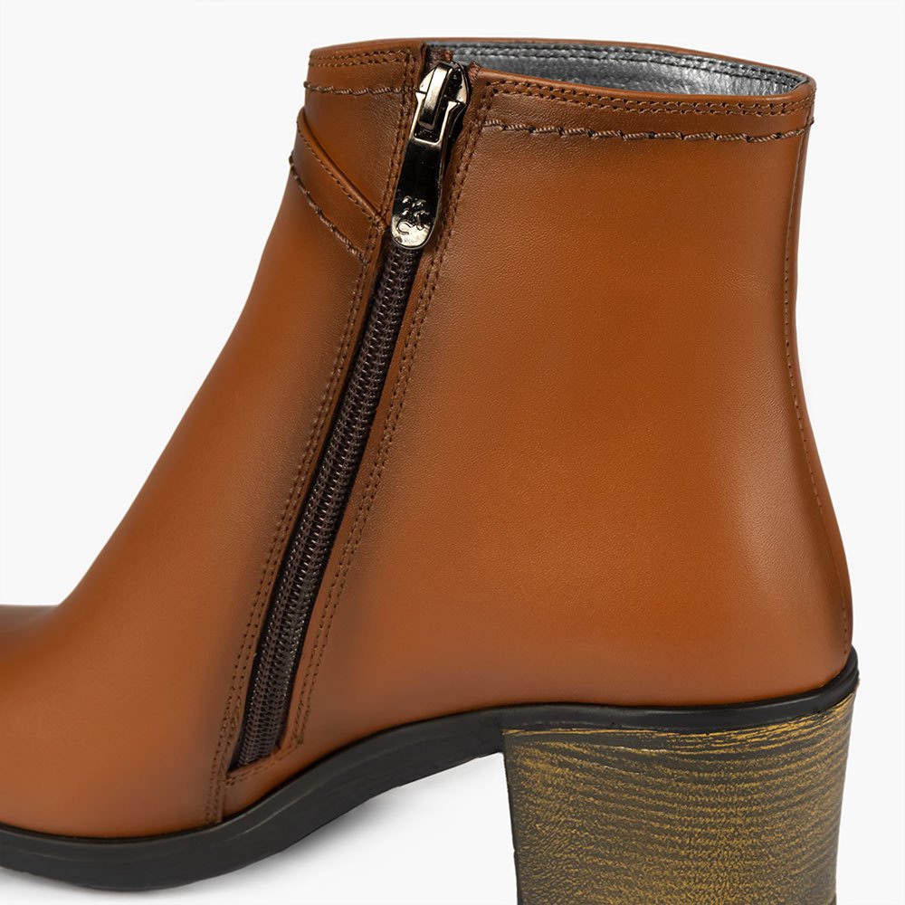 بوت چرم زنانه BR 1097