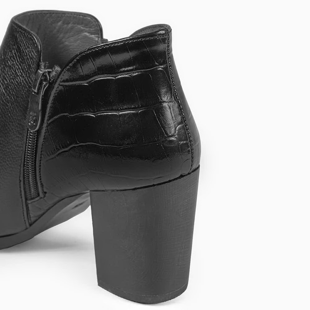 بوت چرم زنانه BR 790