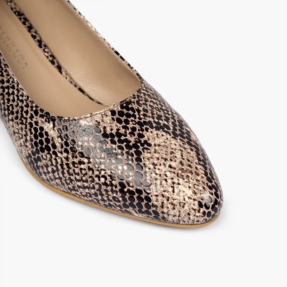 کفش چرم زنانه  Ami B60