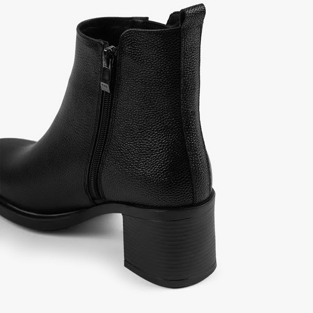 بوت چرم زنانه B&H 369