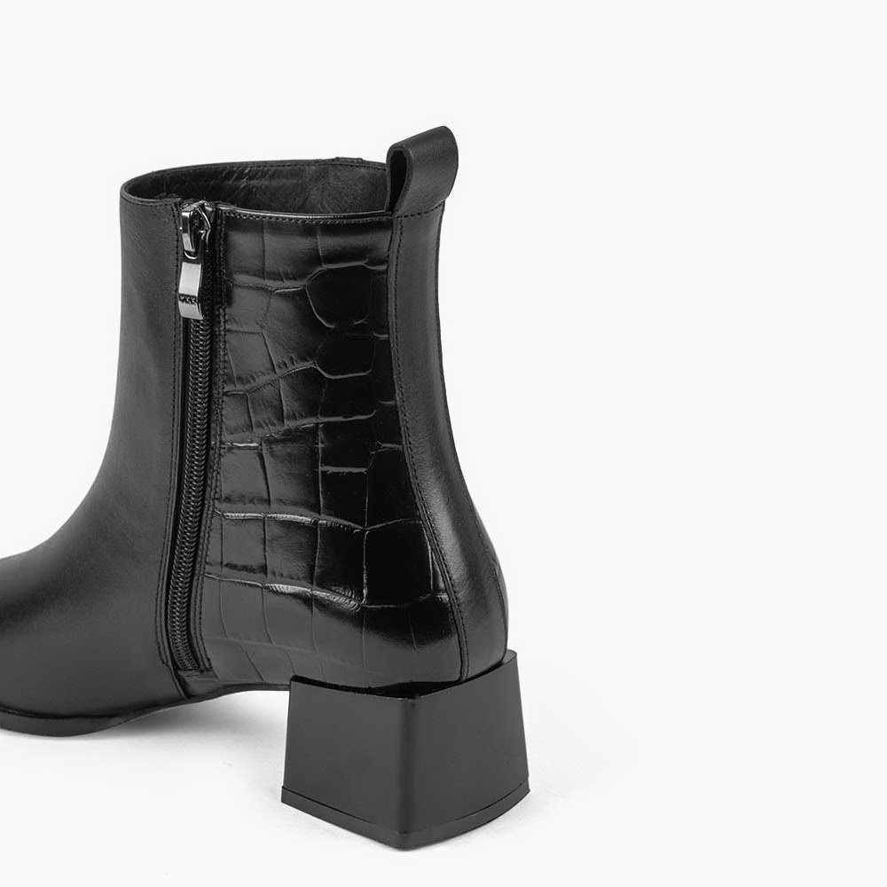 بوت چرم زنانه KH 902