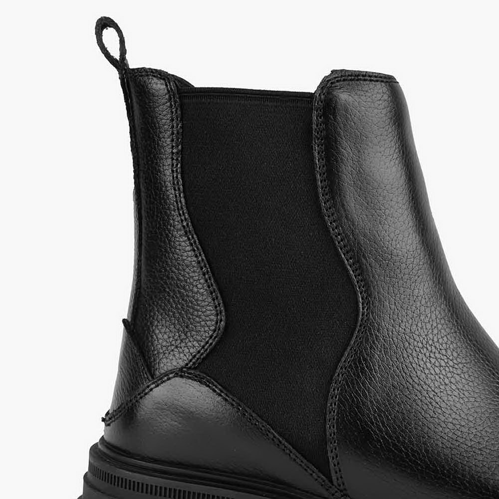 بوت چرم زنانه B&H-311