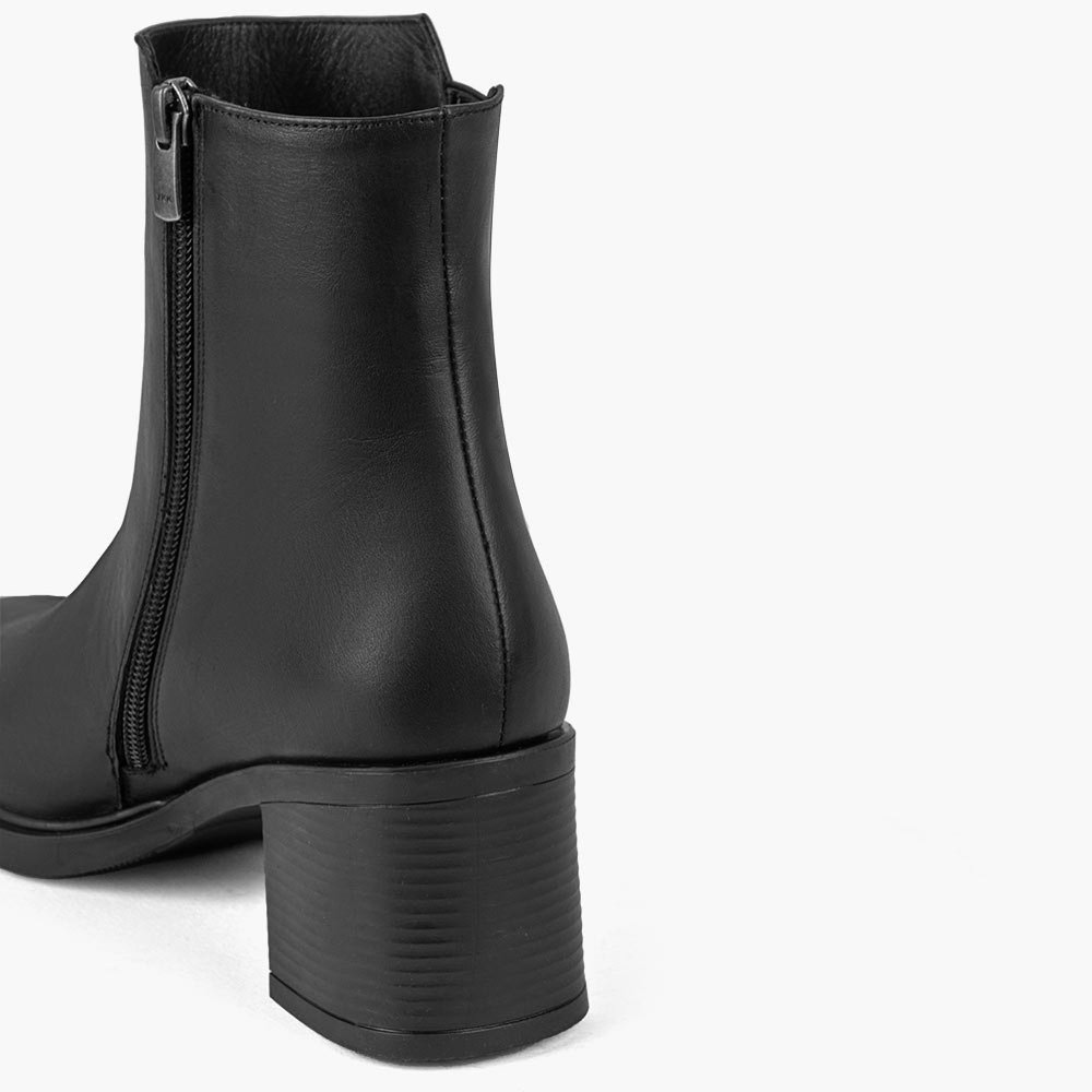 بوت چرم زنانه KH 916