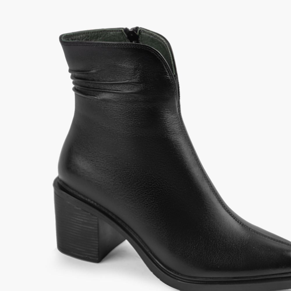 بوت چرم زنانه BR 3157