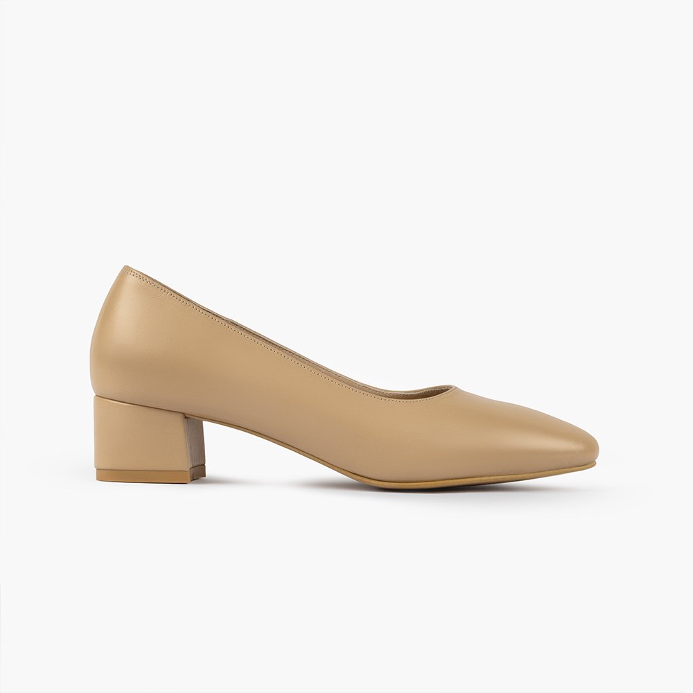 کفش چرم زنانه  Ami B60