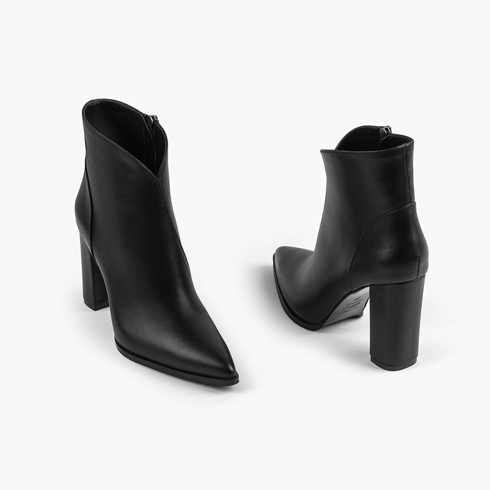 بوت چرم زنانه KH 886