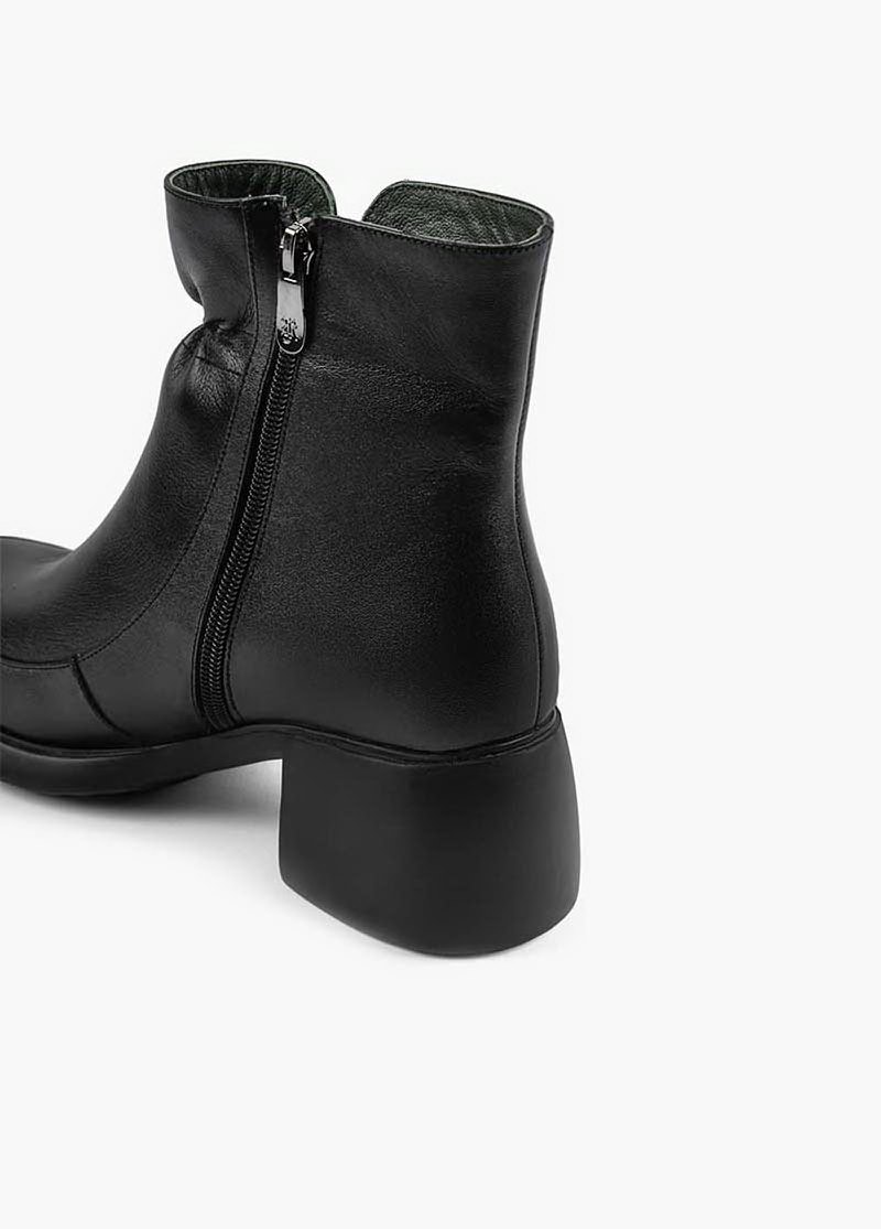 بوت چرم زنانه BR 3165
